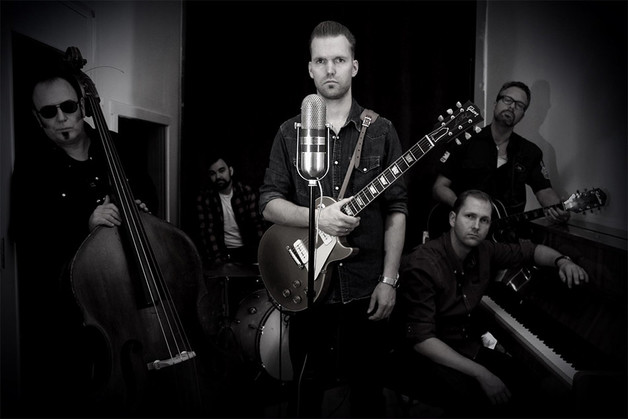 Default tinderholt band